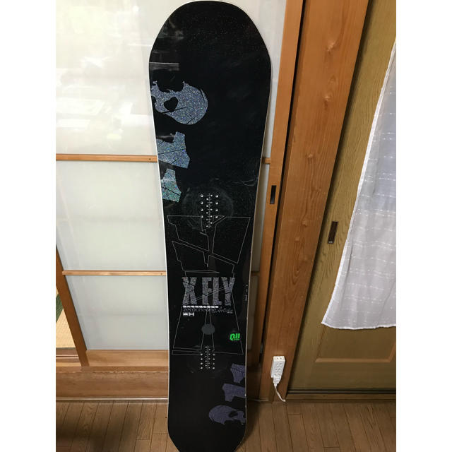 OGASAKA(オガサカ)の011 artistcスノーボード X FLY 151cm スポーツ/アウトドアのスノーボード(ボード)の商品写真