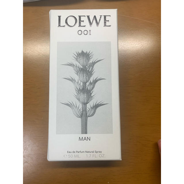 loewe 001 香水