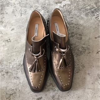 アメリヴィンテージ(Ameri VINTAGE)のAmeri VINTAGE STUDS TASSEL LOAFER Sサイズ(ローファー/革靴)