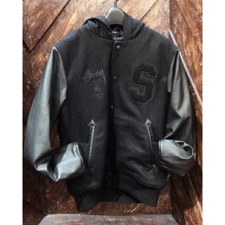 ステューシー(STUSSY)のstussy スタジャン　ブラック(スタジャン)