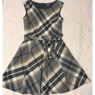 バーバリーブルーレーベル(BURBERRY BLUE LABEL)のバーバリーブルーレーベルウールチェックワンピース 38 美品(ひざ丈ワンピース)