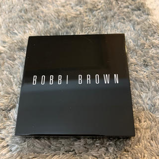 ボビイブラウン(BOBBI BROWN)の美品 ボビーブラウン フェイスパウダー 02 コーラル(チーク)