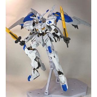 バンダイ(BANDAI)のガンダムMG完成品　鉄血のオルフェンズ　ガンダムバエル(模型/プラモデル)