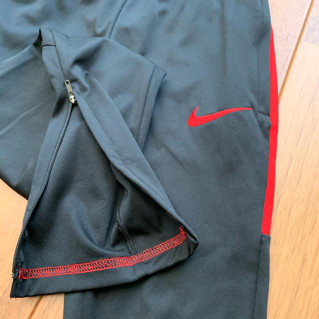 NIKE(ナイキ)のナイキ　子供用　ジャージパンツ キッズ/ベビー/マタニティのキッズ服男の子用(90cm~)(その他)の商品写真