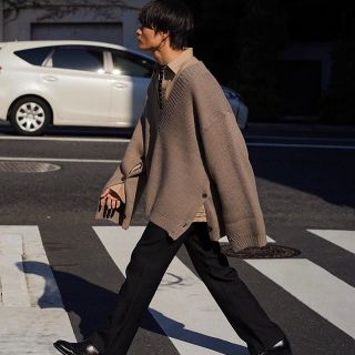 19AW YOKE ヨーク Vネック 肉厚 ニット セーター M-