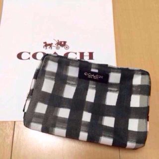 コーチ(COACH)の新品 コーチ ポーチ 黒チェック(ポーチ)