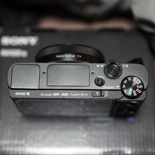 SONY  DSC-RX100M7　おまけ高速SD　自作グリップ スマホ/家電/カメラのカメラ(コンパクトデジタルカメラ)の商品写真