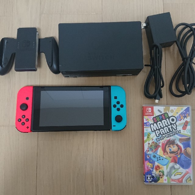 Nintendo Switch(ニンテンドースイッチ)のNintendo Switch Joy-Con (L) ネオンブルー / (R… エンタメ/ホビーのゲームソフト/ゲーム機本体(その他)の商品写真