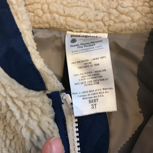 patagonia(パタゴニア)のパタゴニア　キッズ　レトロX ボアベスト　3T 95cm 100cm 110cm キッズ/ベビー/マタニティのキッズ服男の子用(90cm~)(ジャケット/上着)の商品写真