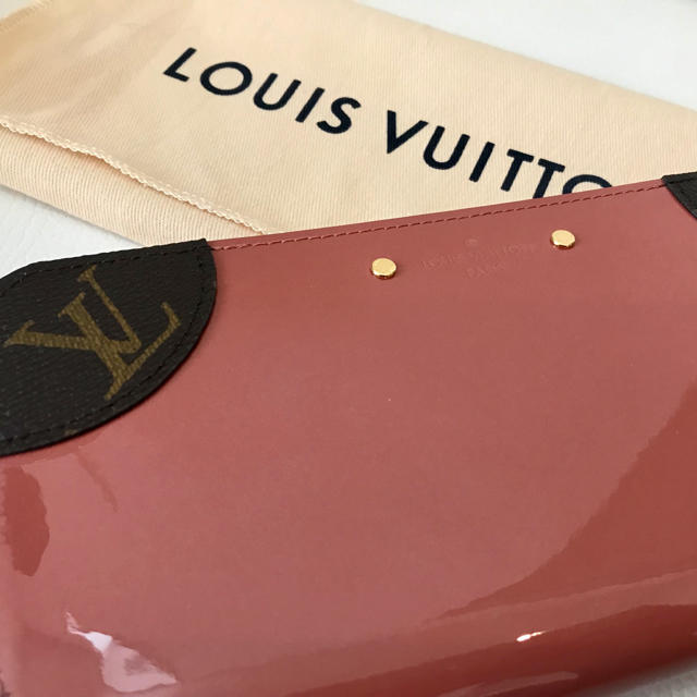 LOUIS VUITTON ルイヴィトン  長財布　ジッピーヴェニス　新品ファッション小物