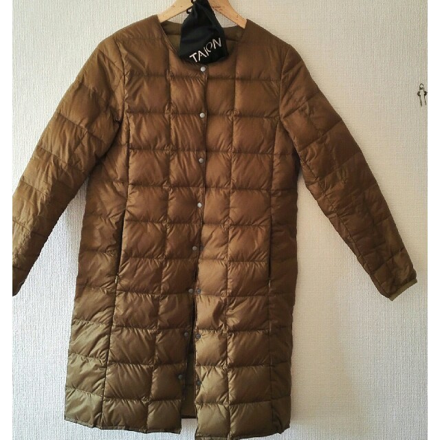SLOBE IENA(スローブイエナ)のTAION　 ロングダウン　コート 　ベージュ レディースのジャケット/アウター(ダウンジャケット)の商品写真