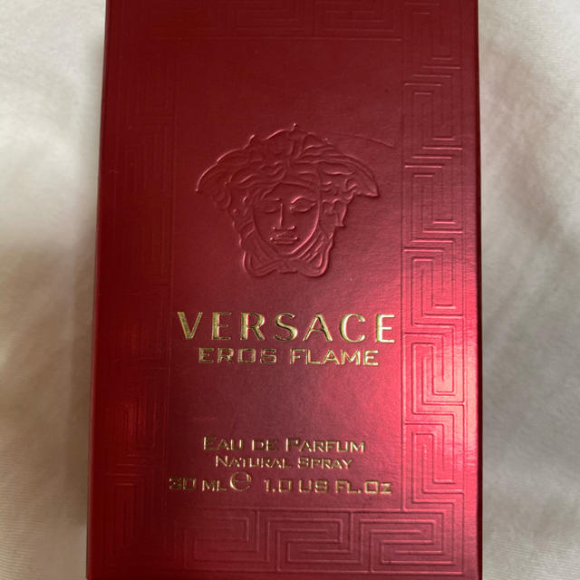 Gianni Versace(ジャンニヴェルサーチ)のTsu Ke Men 様専用　　ヴェルサーチ エロス フレイム EDP 30ml コスメ/美容の香水(香水(男性用))の商品写真