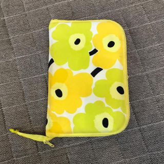 マリメッコ(marimekko)のmarimekko  母子手帳ケース(母子手帳ケース)