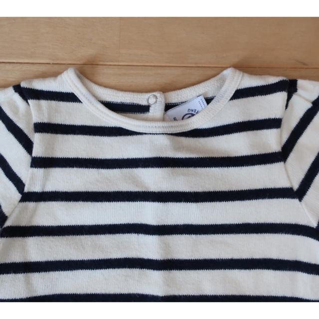 PETIT BATEAU(プチバトー)のプチバトー☆チュール☆ボーダー☆ワンピース☆74cm キッズ/ベビー/マタニティのベビー服(~85cm)(ワンピース)の商品写真