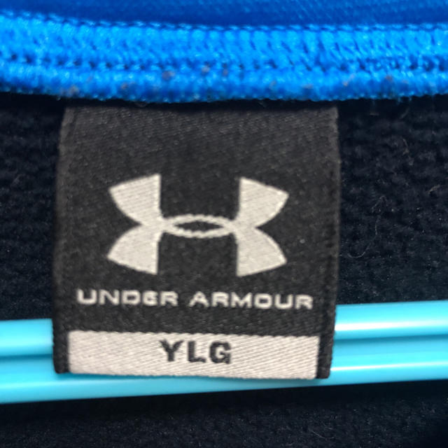 UNDER ARMOUR(アンダーアーマー)のアンダーアーマーのトレーナー キッズ/ベビー/マタニティのキッズ服男の子用(90cm~)(Tシャツ/カットソー)の商品写真