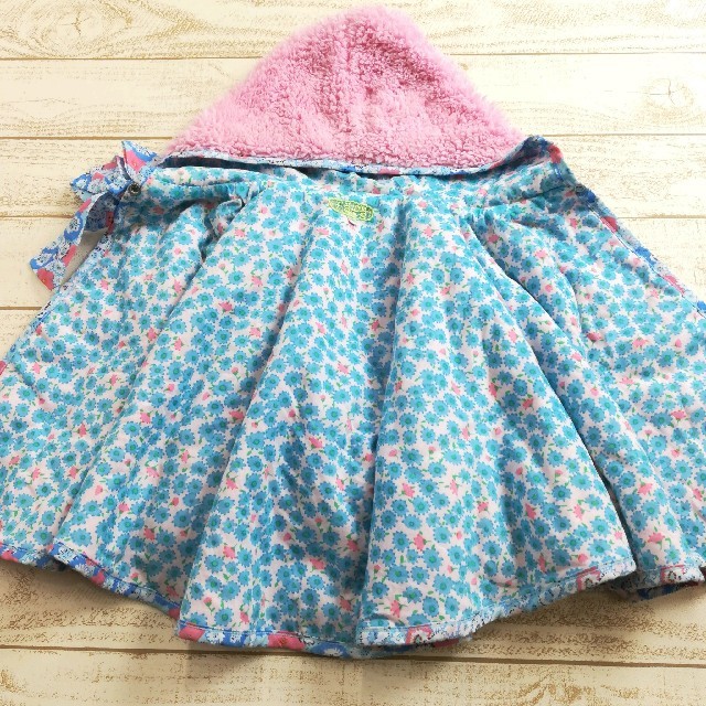 fafa(フェフェ)のfafa  ポンチョ キッズ/ベビー/マタニティのキッズ服女の子用(90cm~)(ジャケット/上着)の商品写真