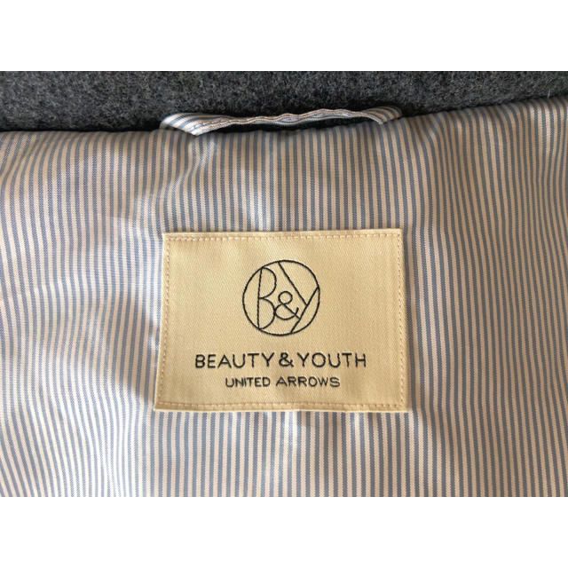 BEAUTY&YOUTH UNITED ARROWS(ビューティアンドユースユナイテッドアローズ)のbeauty & youth ダウンジャケット グレー　フード取り外し可能 メンズのジャケット/アウター(ダウンジャケット)の商品写真