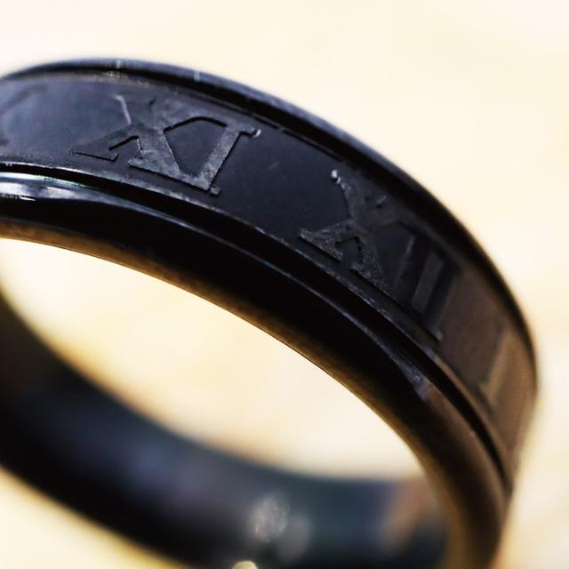 リング 指輪 ローマ数字 ブラック 黒 ステンレス マット感 かっこいい メンズ メンズのアクセサリー(リング(指輪))の商品写真