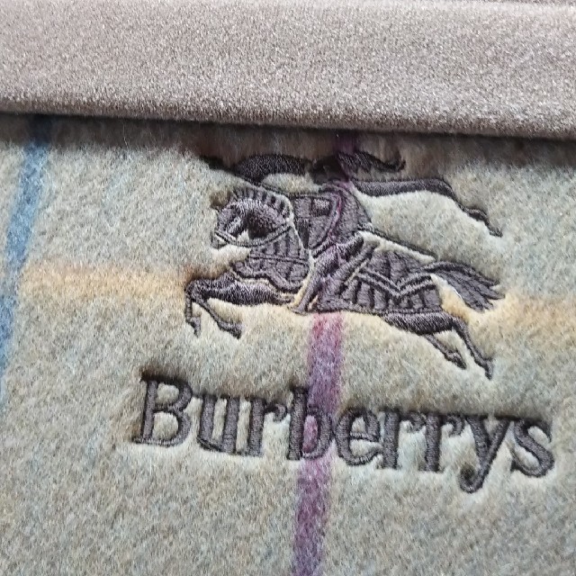 BURBERRY(バーバリー)の新品 バーバリー  純毛毛布   インテリア/住まい/日用品の寝具(毛布)の商品写真