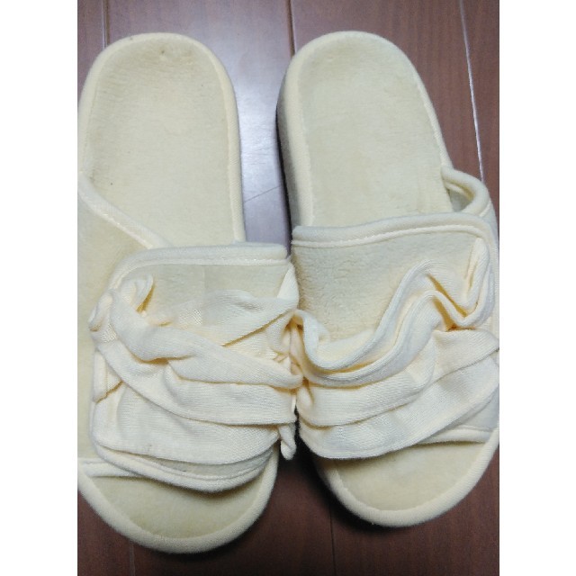FELISSIMO(フェリシモ)のフェルシモ履くだけシェイプ上り坂サンダル レディースの靴/シューズ(サンダル)の商品写真