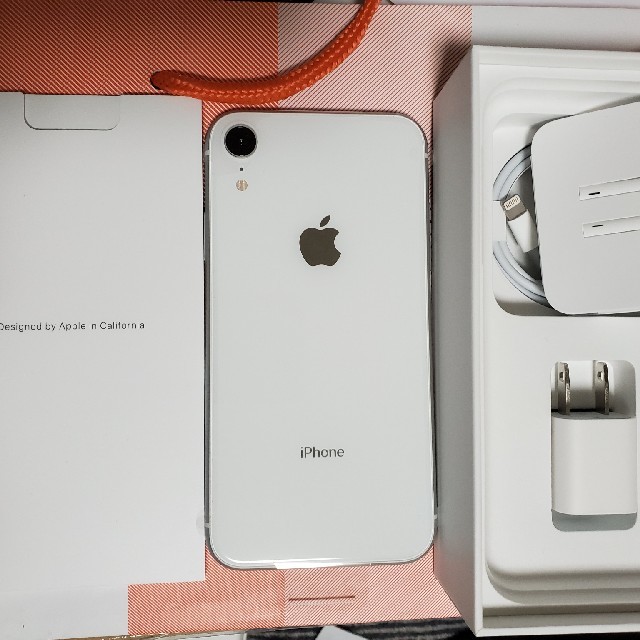 公式】 iPhoneXR Apple - iPhone 64GB simロック解除済み au ...