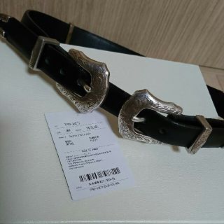 toga pulla メタル バックル スタッズ ベルト モチーフ デザイン 最