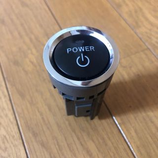 トヨタ(トヨタ)のプリウスのスタートスイッチ　LED交換品です。(汎用パーツ)