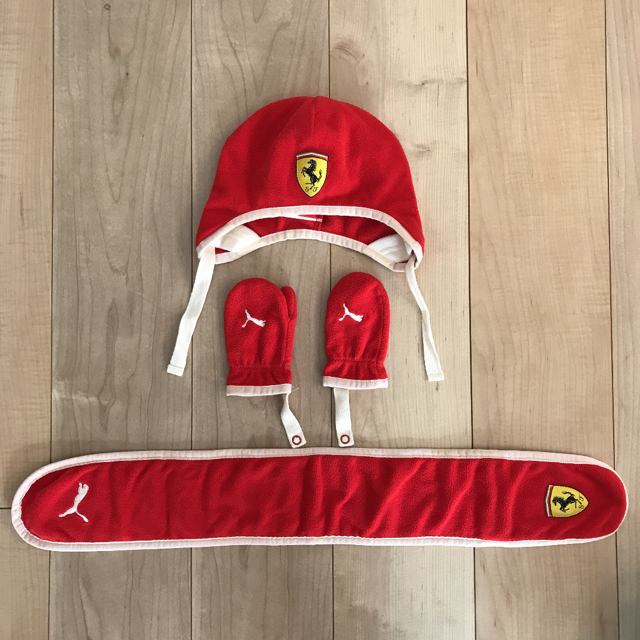 Ferrari(フェラーリ)のFerrari  PUMA フェラーリ ベビー　帽子  マフラー  ミトン美品 キッズ/ベビー/マタニティのこども用ファッション小物(その他)の商品写真