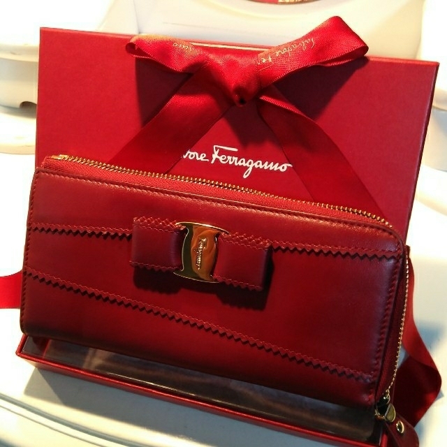 Ferragamo - 正規Salvatore Ferragamoヴァラ長財布の通販 by ゆうショップ