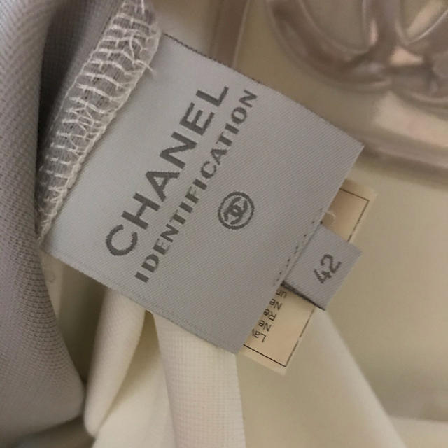 CHANEL(シャネル)のCHANEL レディースのトップス(Tシャツ(半袖/袖なし))の商品写真