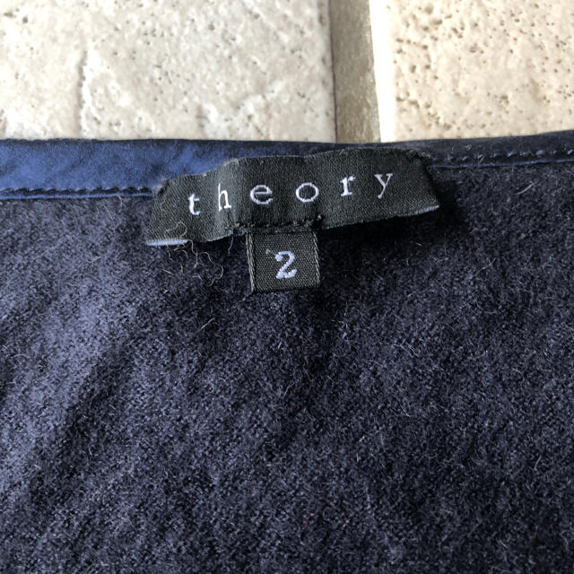 theory(セオリー)のセオリー　トップス  カシミヤ  七分袖　紺 レディースのトップス(ニット/セーター)の商品写真