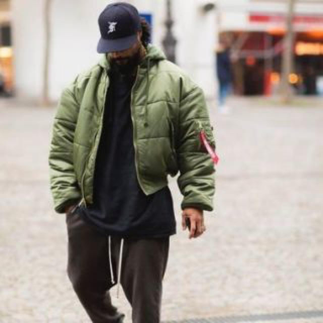 vetements alpha bomber jacket  ma1