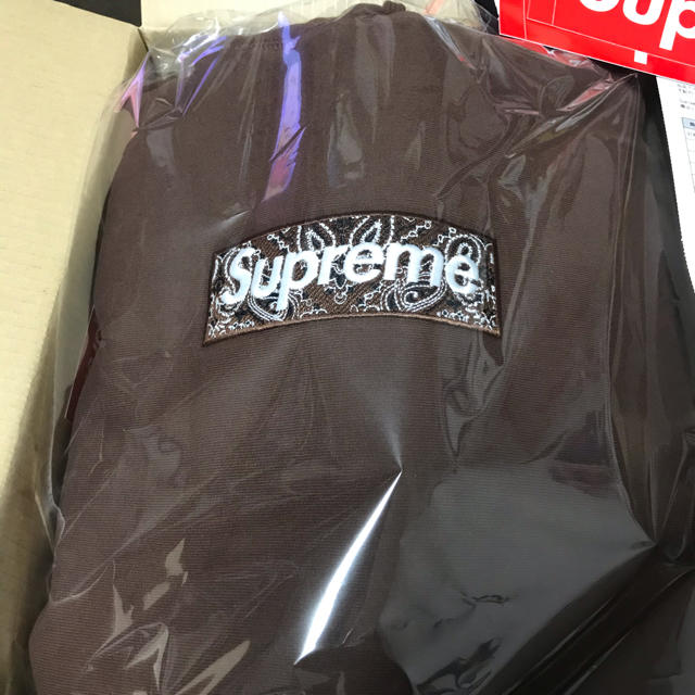 Supreme(シュプリーム)の本物LOVE様 Bandana Box Logo Hooded Sweat メンズのトップス(パーカー)の商品写真