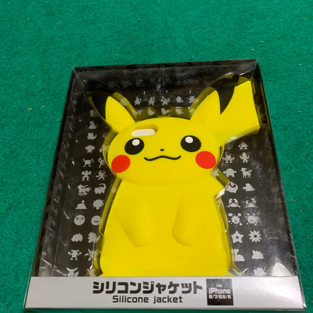 ポケモン(ポケモン)のピカチュウのiPhoneケース スマホ/家電/カメラのスマホアクセサリー(iPhoneケース)の商品写真