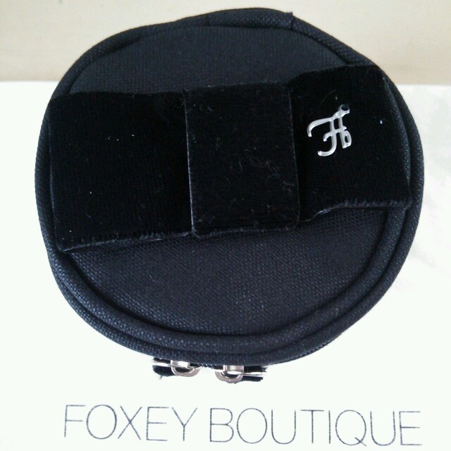 FOXEY(フォクシー)のフォクシー♡アクセサリーポーチ レディースのファッション小物(ポーチ)の商品写真