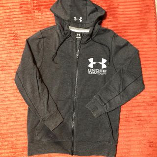 アンダーアーマー(UNDER ARMOUR)のアンダーアーマー　パーカー(パーカー)