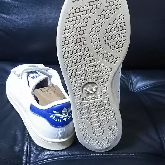 adidas(アディダス)の
希少限定スネーク!アディダススタンスミスベルクロスニーカー人気白青!25cm
 メンズの靴/シューズ(スニーカー)の商品写真