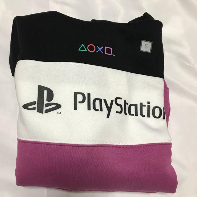 GU(ジーユー)の【S】(黒) GU ビッグスウェットプルパーカ PlayStation(2) メンズのトップス(パーカー)の商品写真