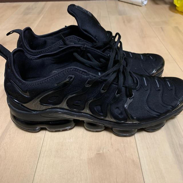 NIKE(ナイキ)のヴェイパーマックスプラス　黒 メンズの靴/シューズ(スニーカー)の商品写真