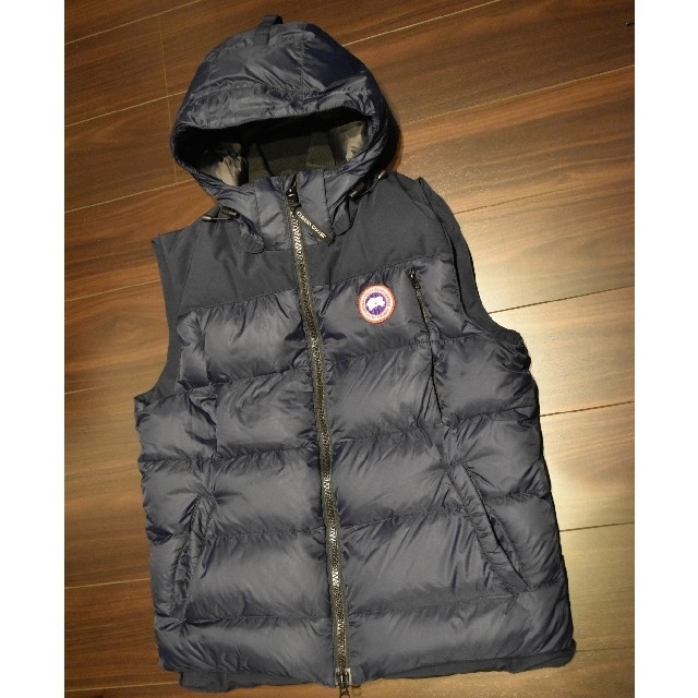 CANADA GOOSE(カナダグース)のカナダグース ダウンベスト メンズのジャケット/アウター(ダウンベスト)の商品写真