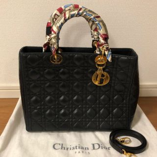 【印刷可能】 dior バッグ スカーフ 巻き方 108136-Dior バッグ スカーフ 巻き方 - Mbaheblogjppotr