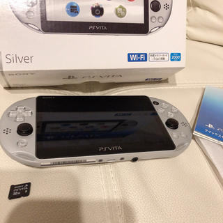 プレイステーションヴィータ(PlayStation Vita)のPSVita 2000 32GBメモリーカード付(携帯用ゲーム機本体)