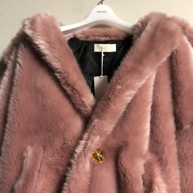 NEONSIGN ネオンサイン　Fur Jacket 大原櫻子着用