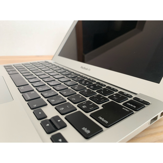 Apple Mac Book Air 11inch, Early 2015