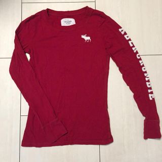 アバクロンビーアンドフィッチ(Abercrombie&Fitch)のアバクロ 赤 ロングTシャツ(Tシャツ(長袖/七分))