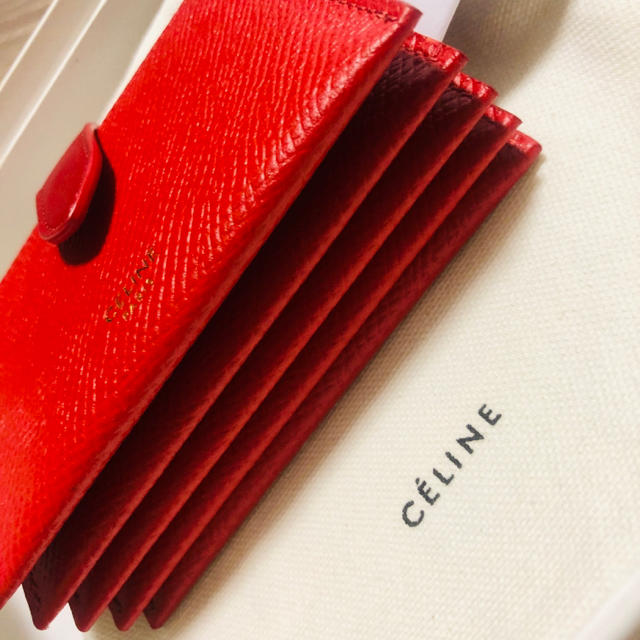 celine(セリーヌ)の専用　セリーヌ 今季新ロゴアコーディオンカードケースレッド レディースのファッション小物(名刺入れ/定期入れ)の商品写真