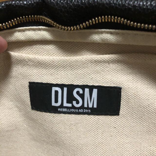 DLSM ショルダーバッグ 1