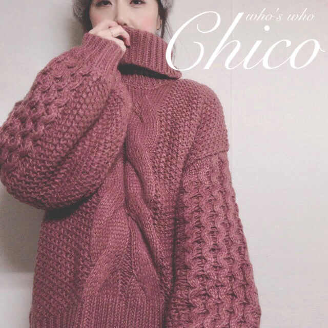 who's who Chico(フーズフーチコ)の新作¥7260【Chico】ワッフル袖ケーブルタートルニット ルーズニット レディースのトップス(ニット/セーター)の商品写真