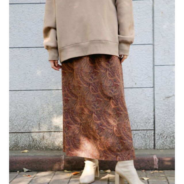 LOWRYS FARM(ローリーズファーム)のペイズリー／カラーフレアスカート  ローリーズファーム レディースのスカート(ロングスカート)の商品写真