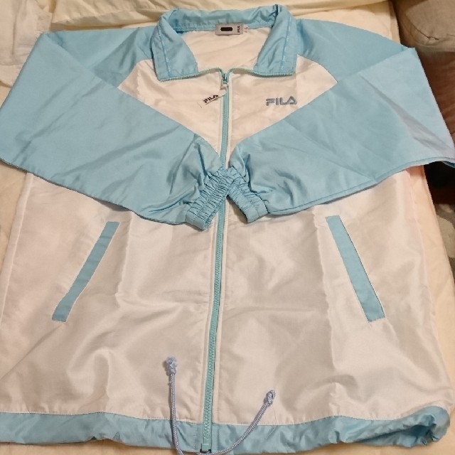 FILA - FILA ウィンドブレーカー 水色 ホワイト 白の通販 by FILA - FILA ウィンドブレーカー 水色 ホワイト 白の通販 by